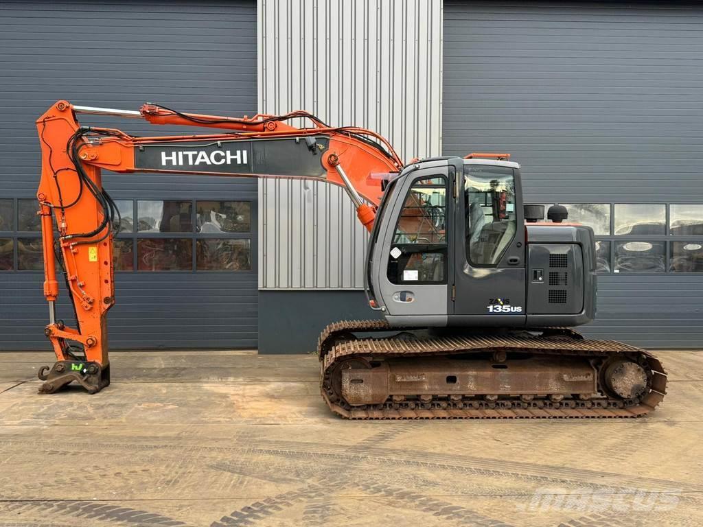 Hitachi ZX135US Excavadoras sobre orugas