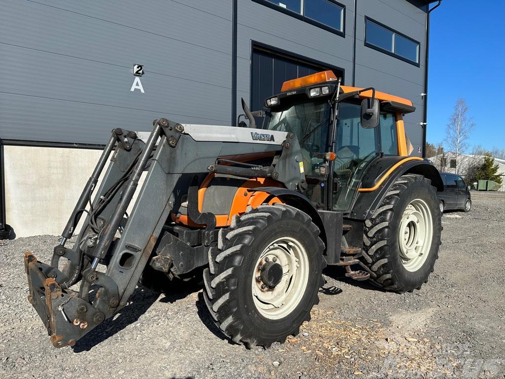 Valtra N101 Tractores