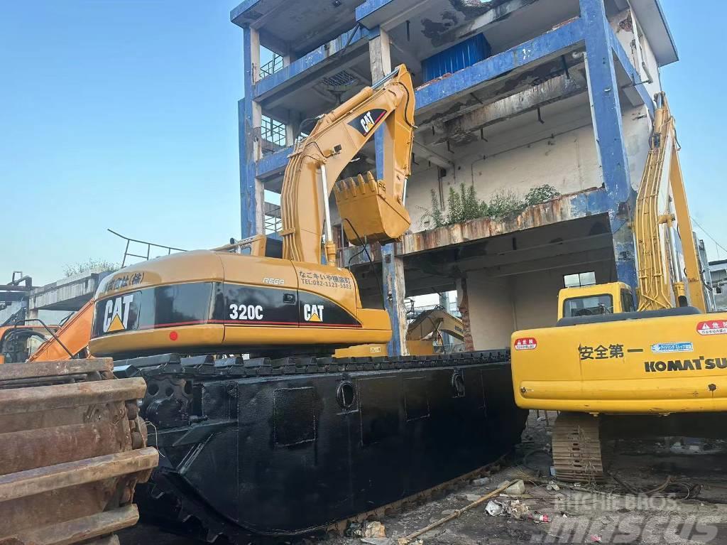 CAT 320 C Excavadoras anfibio