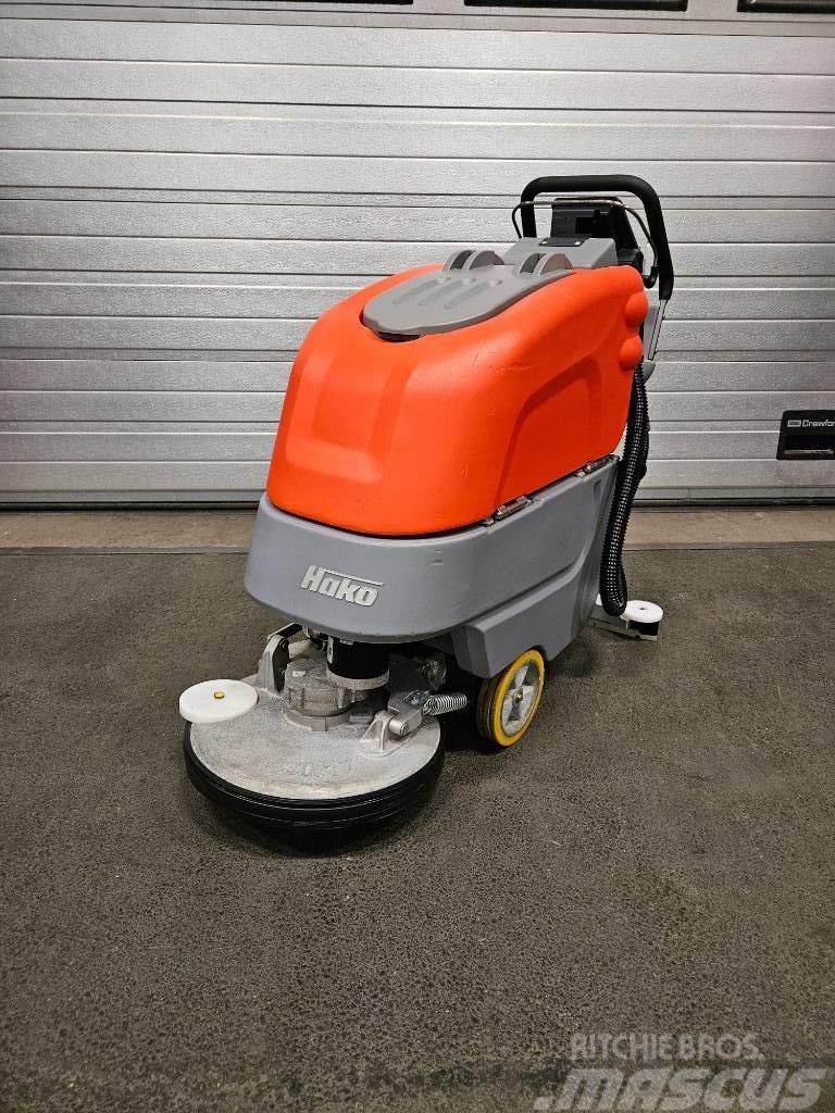 Hako Scrubmaster B30CL Barredora fregadora combinada