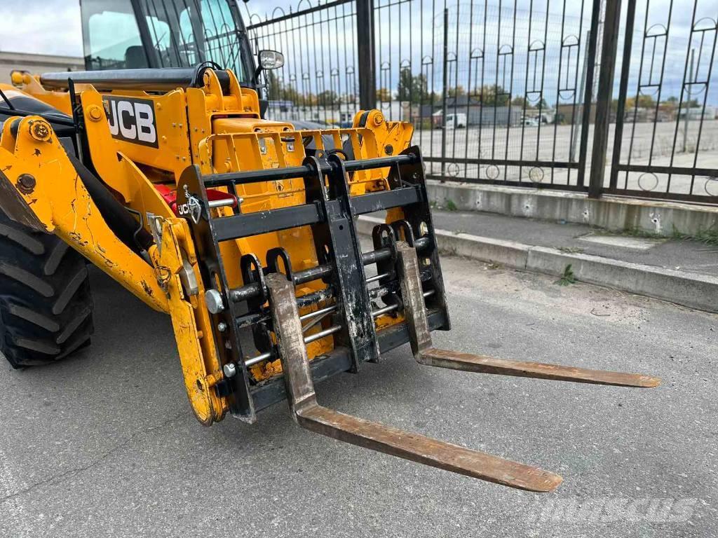 JCB 535-125 Carretillas telescópicas