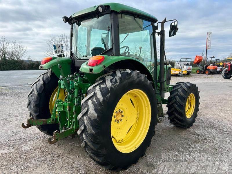 John Deere 6220 Tractores