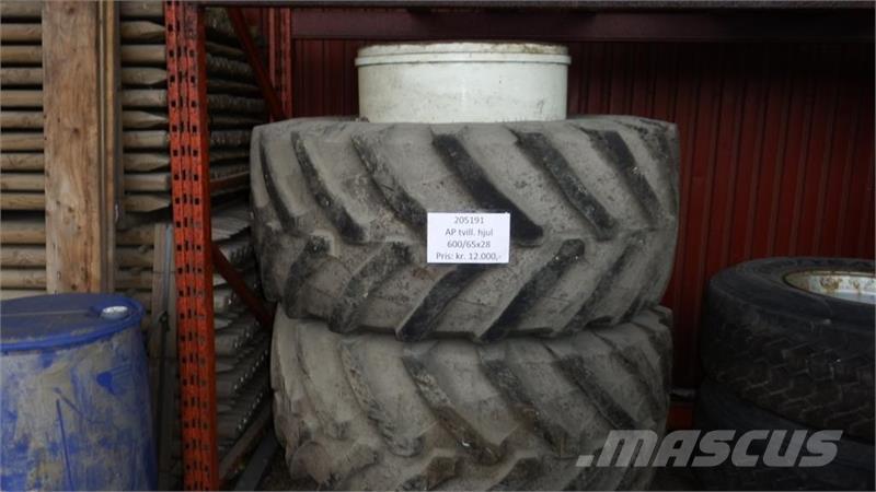 AP 600/65R28 Ruedas dobles