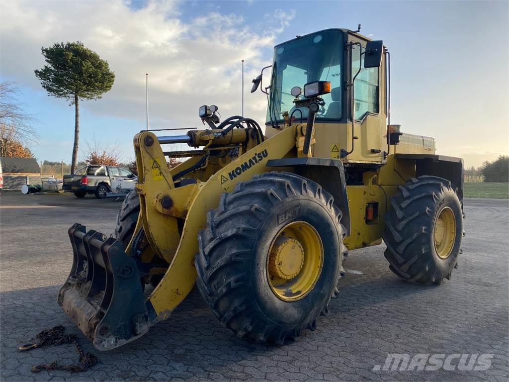 Komatsu WA270 Cargadoras sobre ruedas