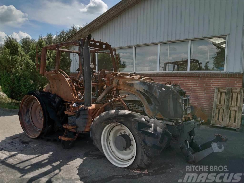 Valtra T213 Tractores