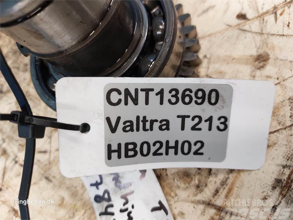 Valtra T213 Transmisiones