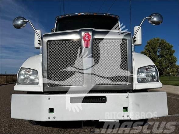 Kenworth T880 Otros