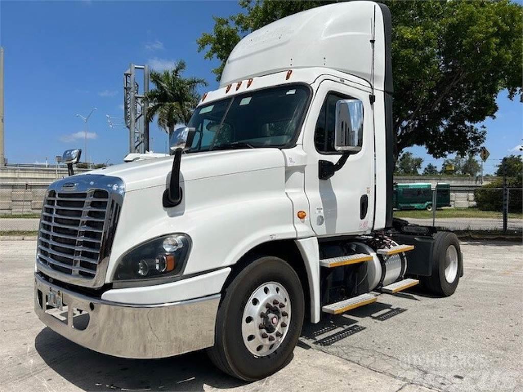 Freightliner 125 Camiones tractor