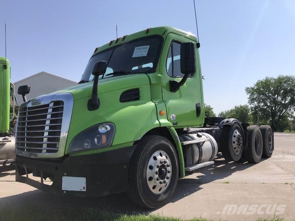 Freightliner CA113 Camiones tractor