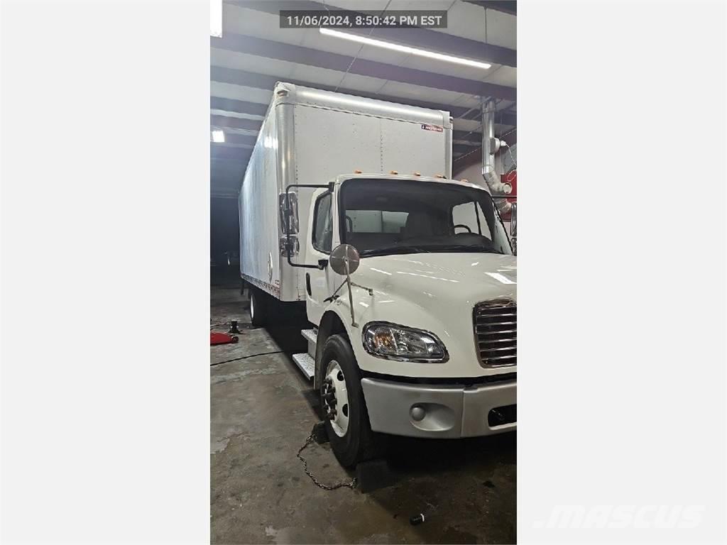 Freightliner M2 Camiones con caja de remolque