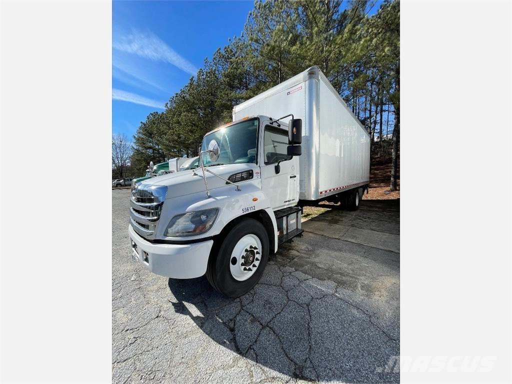 Hino 268 Camiones con caja de remolque