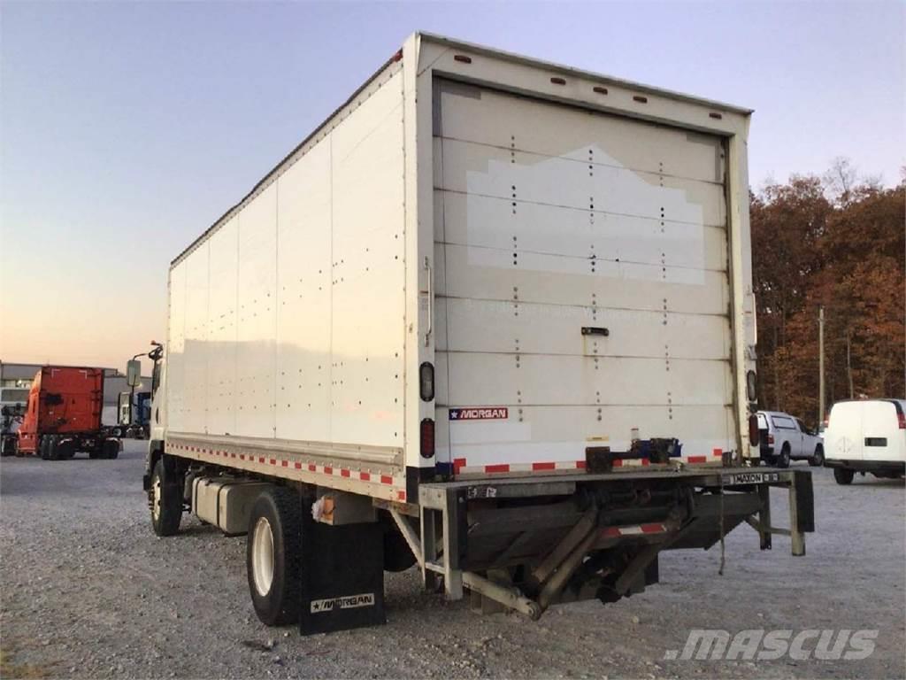 Isuzu FTR Camiones con caja de remolque