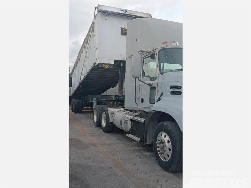 Mack CXU Camiones tractor