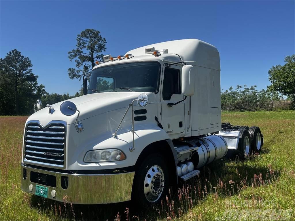 Mack CXU613 Camiones tractor