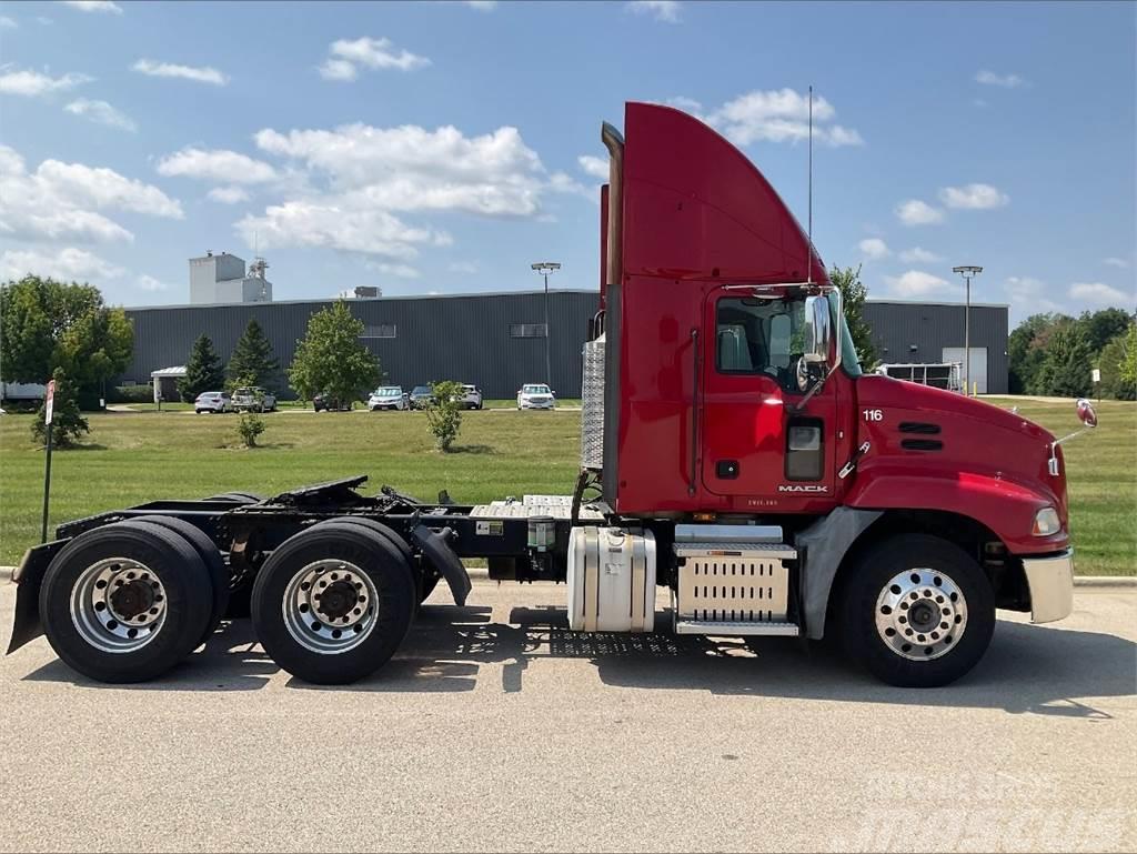 Mack CXU613 Camiones tractor