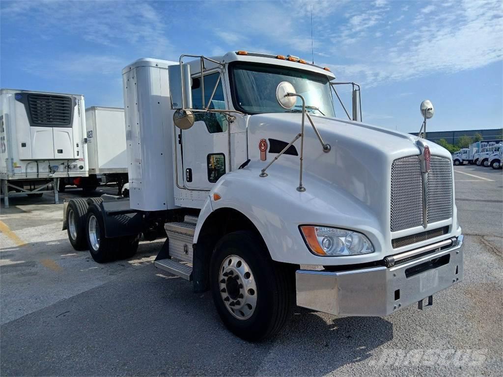 Peterbilt 337 Camiones tractor