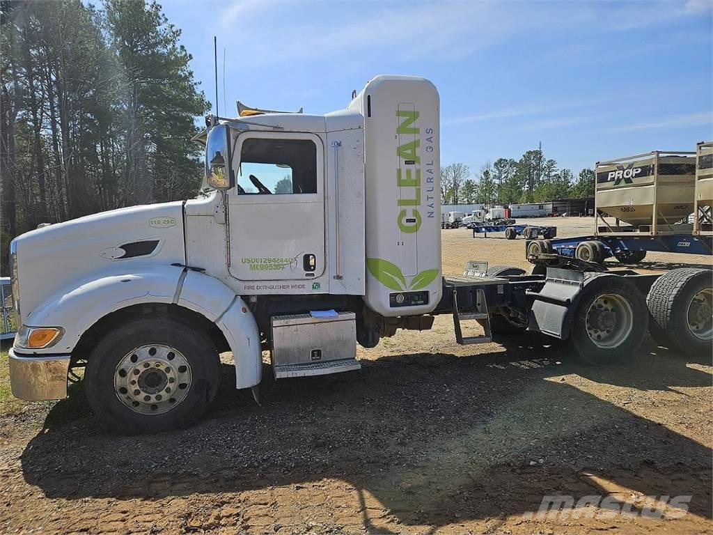 Peterbilt 384 Camiones tractor