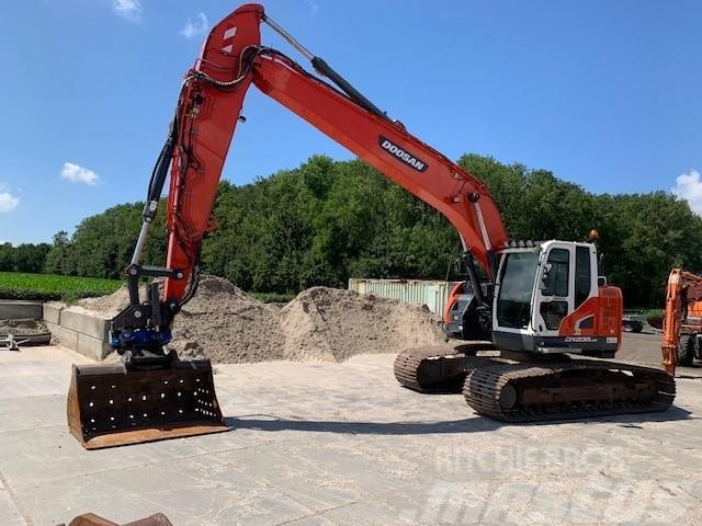 Doosan DX235LCR-5 Excavadoras sobre orugas