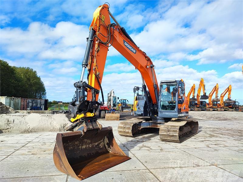 Doosan DX235LCR-5 Excavadoras sobre orugas