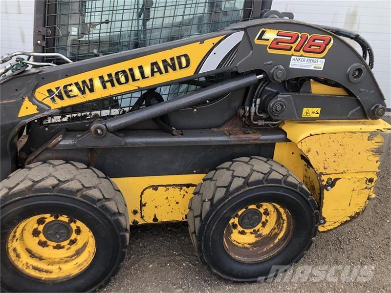 New Holland L218 Minicargadoras