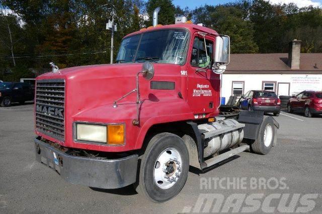 Mack CH612 Camiones con chasís y cabina