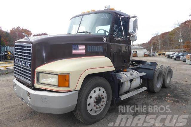 Mack CH613 Camiones con chasís y cabina