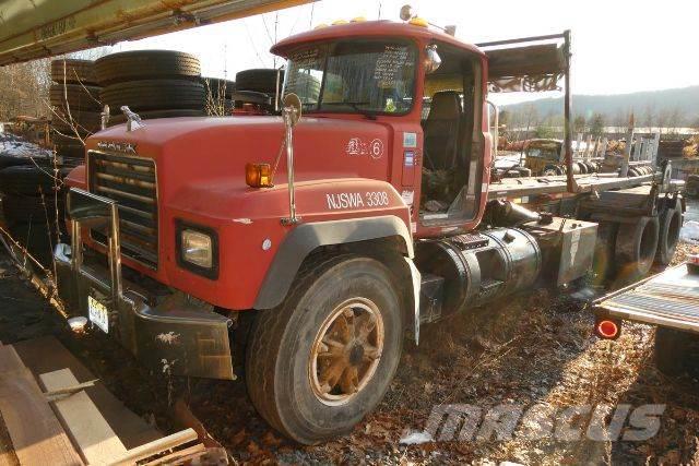 Mack RD688S Camiones portacontenedores