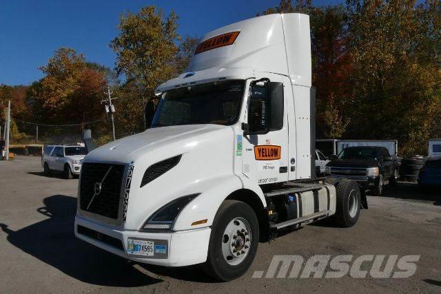 Volvo VNR Camiones con chasís y cabina