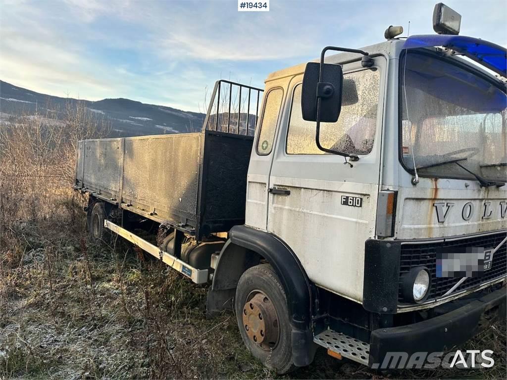 Volvo F610 Camiones de cama baja