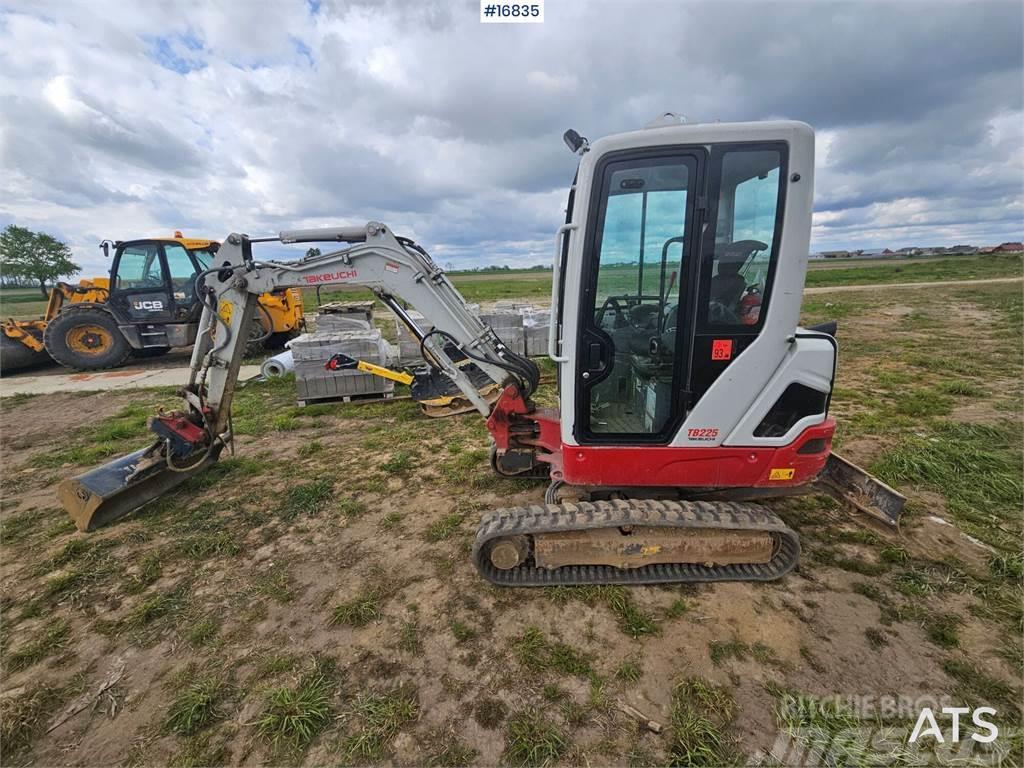 Takeuchi TB225 Miniexcavadoras