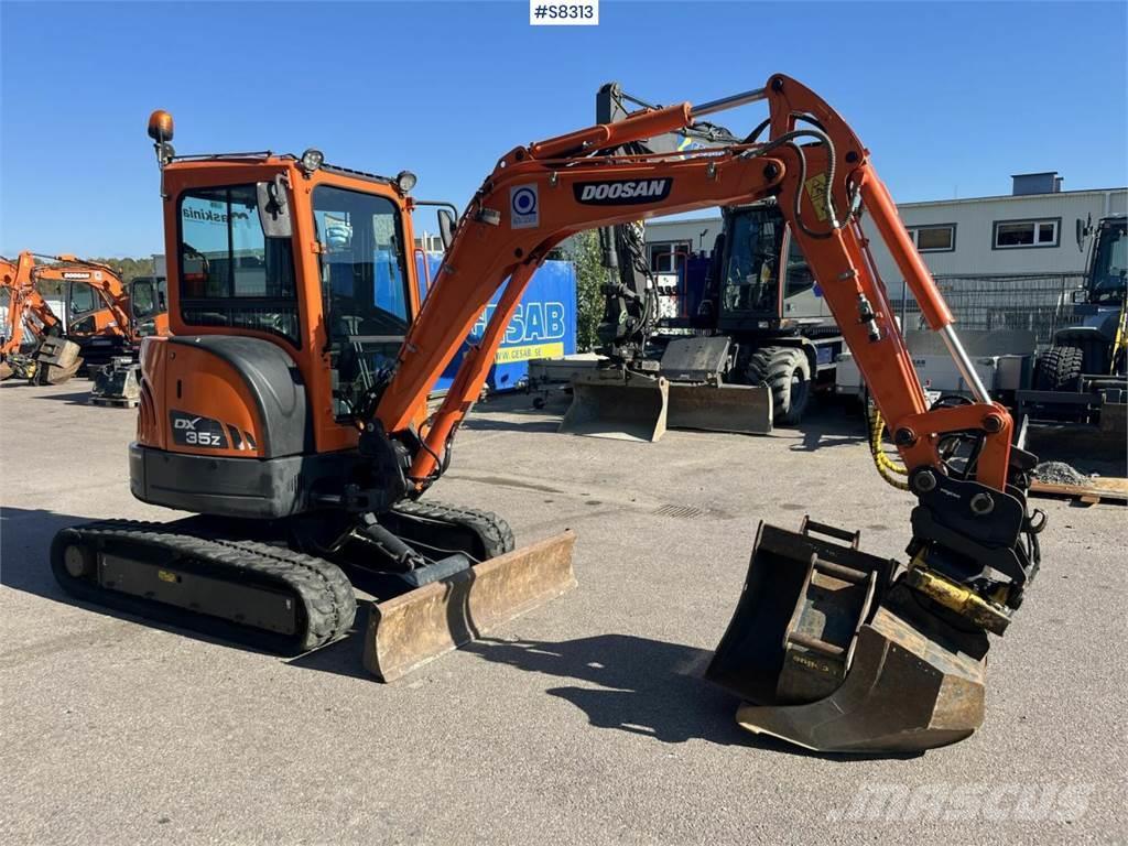 Doosan DX35Z Excavadoras sobre orugas