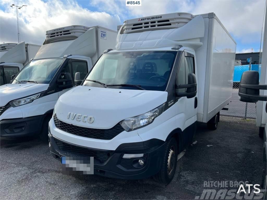 Iveco Daily Camiones con caja de remolque