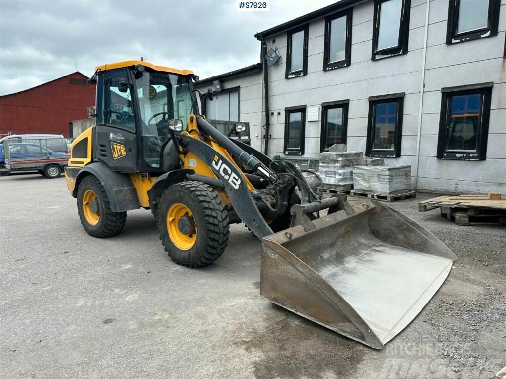 JCB 409 Buldozer sobre ruedas