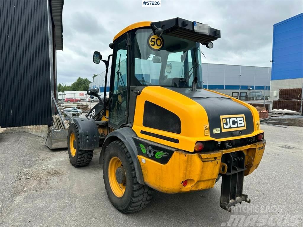 JCB 409 Buldozer sobre ruedas