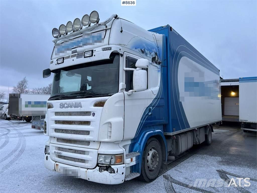 Scania R420 Camiones con caja de remolque