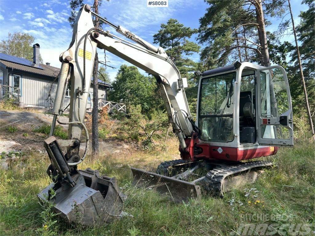 Takeuchi TB135 Excavadoras sobre orugas