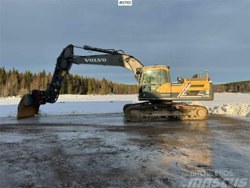 Volvo EC250DL Excavadoras sobre orugas