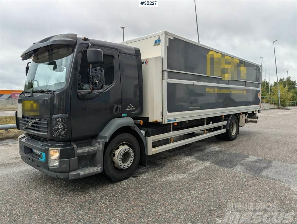 Volvo FL Camiones con caja de remolque