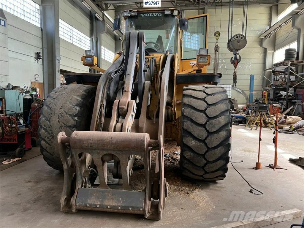 Volvo L220D Buldozer sobre ruedas