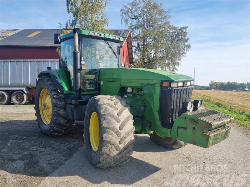 John Deere 8400 Tractores