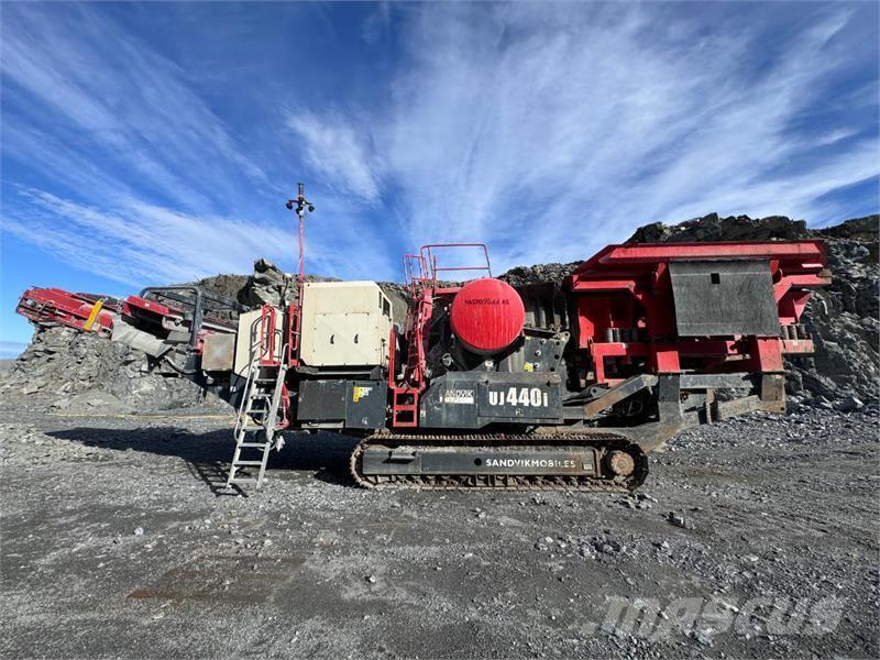 Sandvik UJ440i Trituradoras