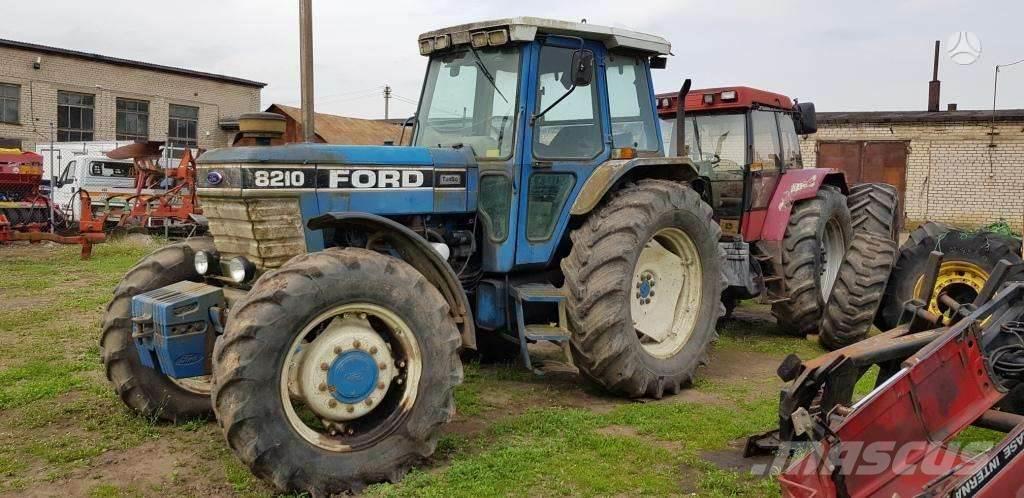 Ford 8210 Otra maquinaria agrícola