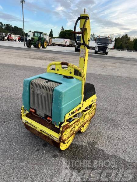 Ammann AR 65 Compactadoras de suelo