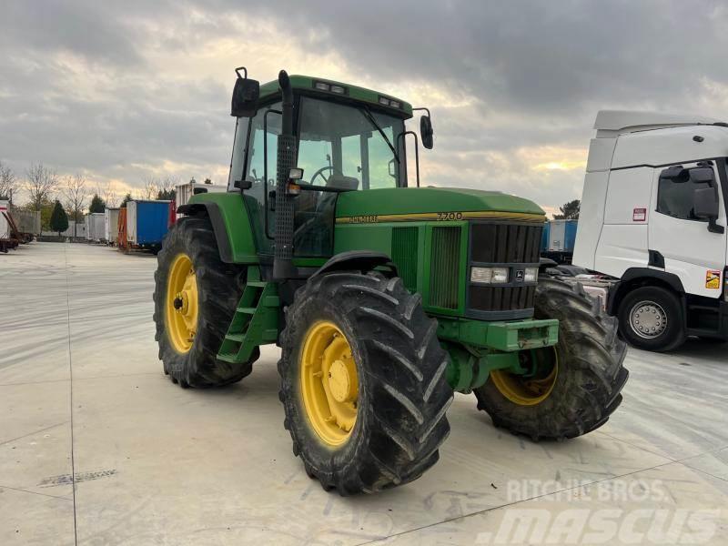 John Deere 7700 Tractores