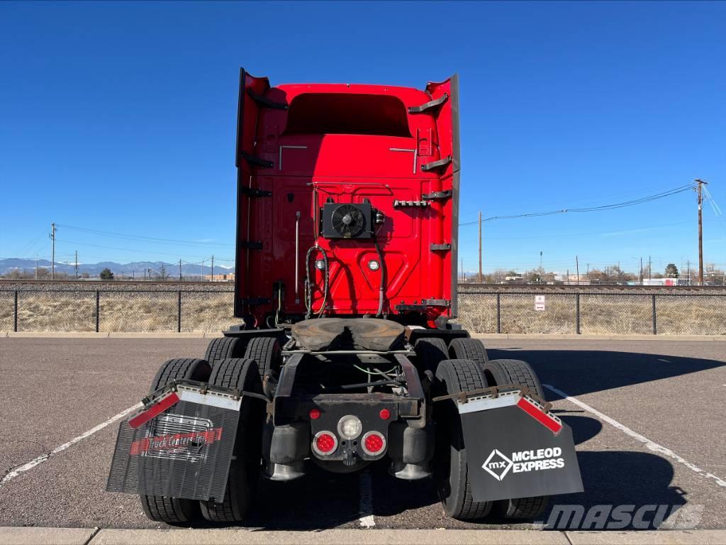 Freightliner Cascadia 126 Camiones tractor