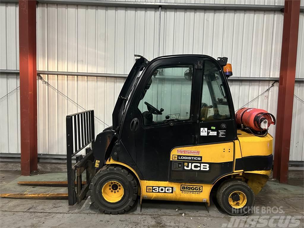 JCB TLT30G Montacargas de 4 vías