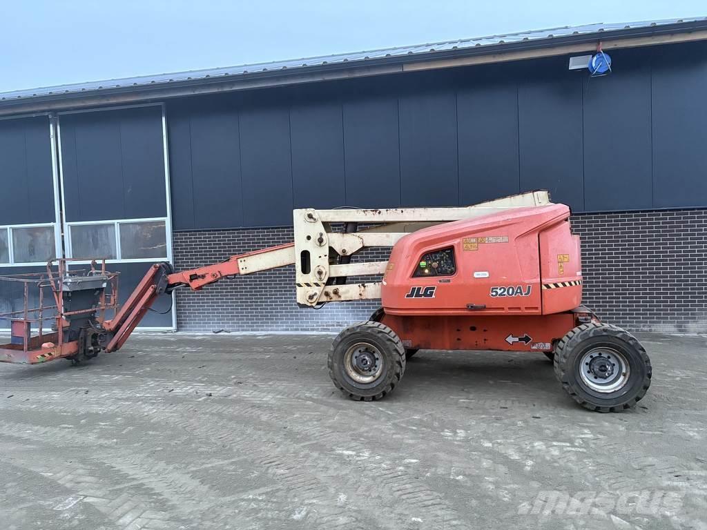 JLG 520aj Plataformas con brazo de elevación manual