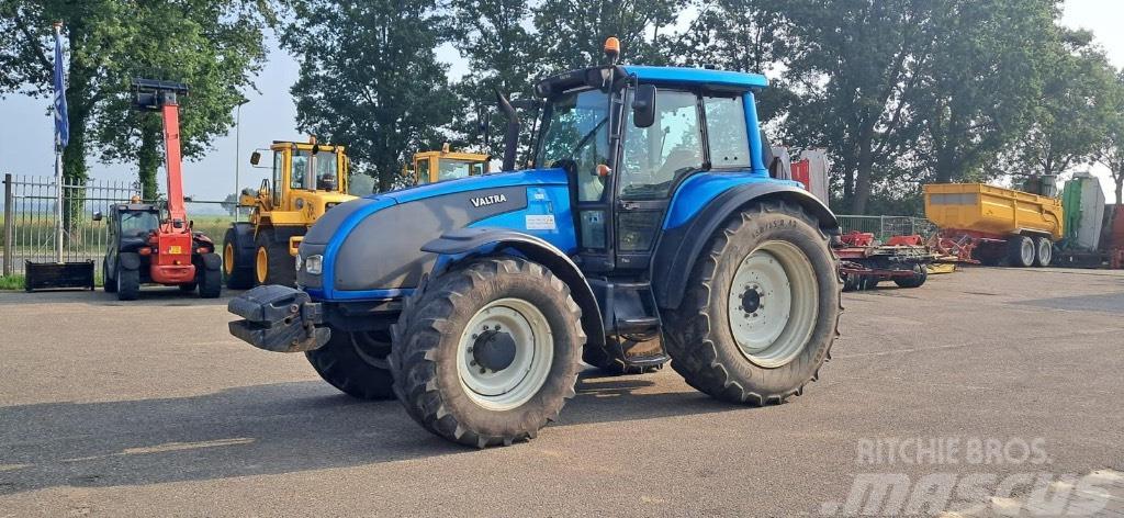 Valtra T160 Tractores