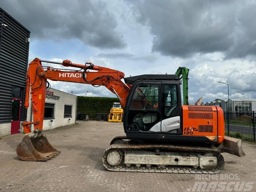 Hitachi ZX130-5B Excavadoras sobre orugas