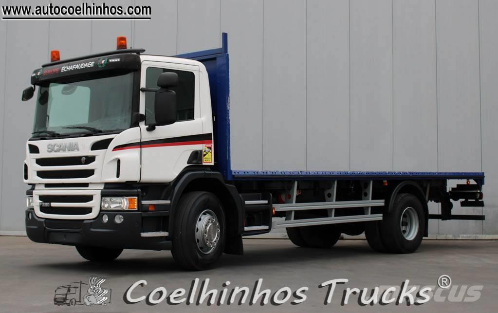 Scania P 280 Camiones de cama baja